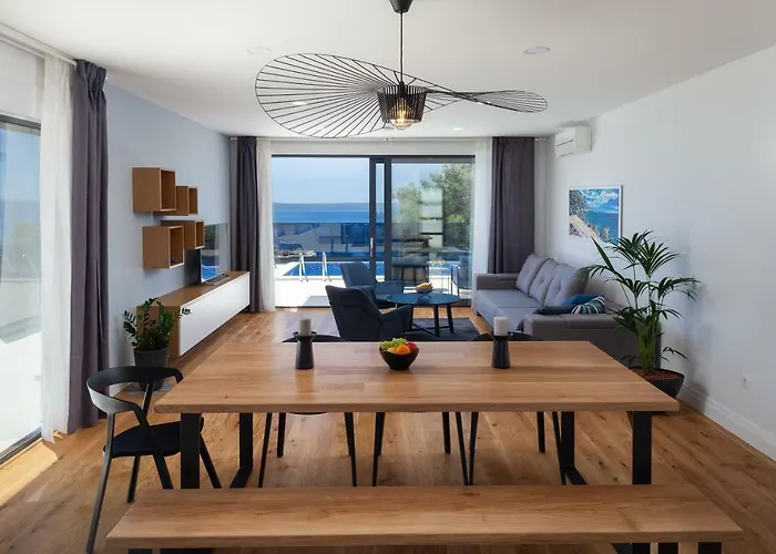 Mira With Fantastic Sea View וילה מאקרסקה