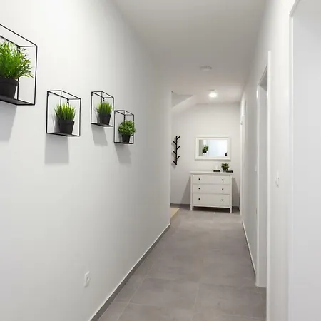 Mira With Fantastic Sea View Villa Makarska