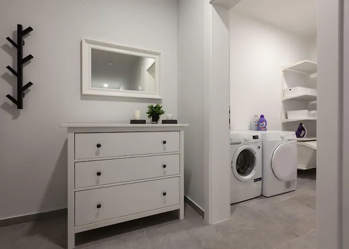 Mira With Fantastic Sea View * Makarska