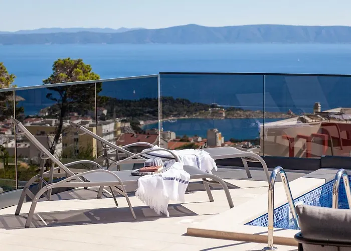 Mira With Fantastic Sea View Makarska